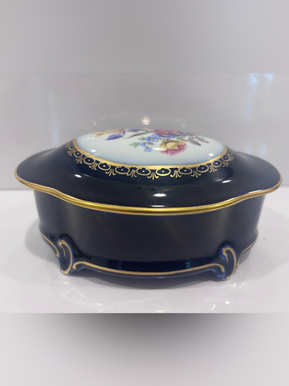 Vintage JL Menau Echt Kobalt covered trinket box East Germany cobalt blue gold